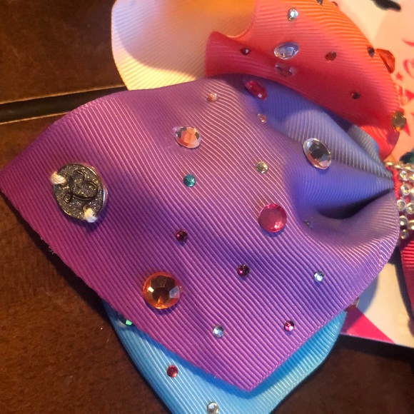 Jojo Siwa Bow - Picture 2 of 4